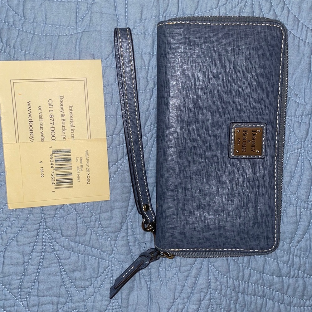 Zip around clutch with removable wrist strap-Dooney&Bourke